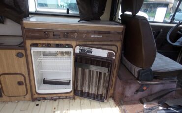 Volkswagen-Other-1981-Minivan-25