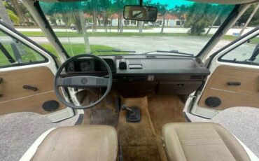 Volkswagen-Other-1983-White-Beige-14