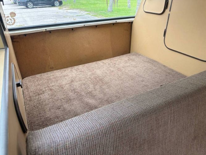 Volkswagen-Other-1983-White-Beige-15