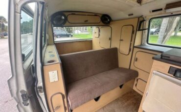 Volkswagen-Other-1983-White-Beige-5