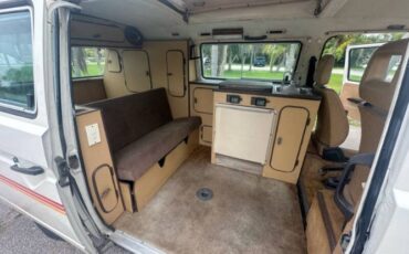 Volkswagen-Other-1983-White-Beige-6