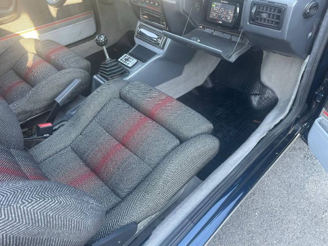 Volkswagen-Other-1991-Blue-18