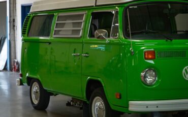 Volkswagen-Pop-Top-Camper-Van-1977-10