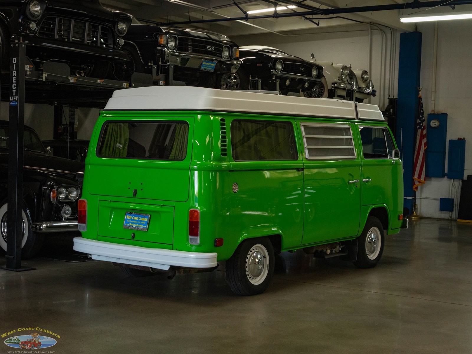 Volkswagen-Pop-Top-Camper-Van-1977-27