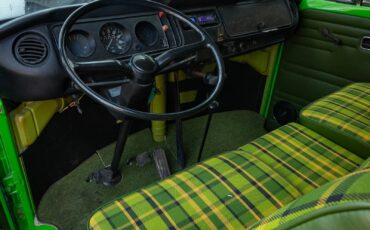 Volkswagen-Pop-Top-Camper-Van-1977-32
