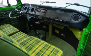 Volkswagen-Pop-Top-Camper-Van-1977-38