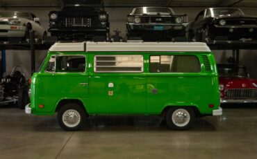 Volkswagen-Pop-Top-Camper-Van-1977-5