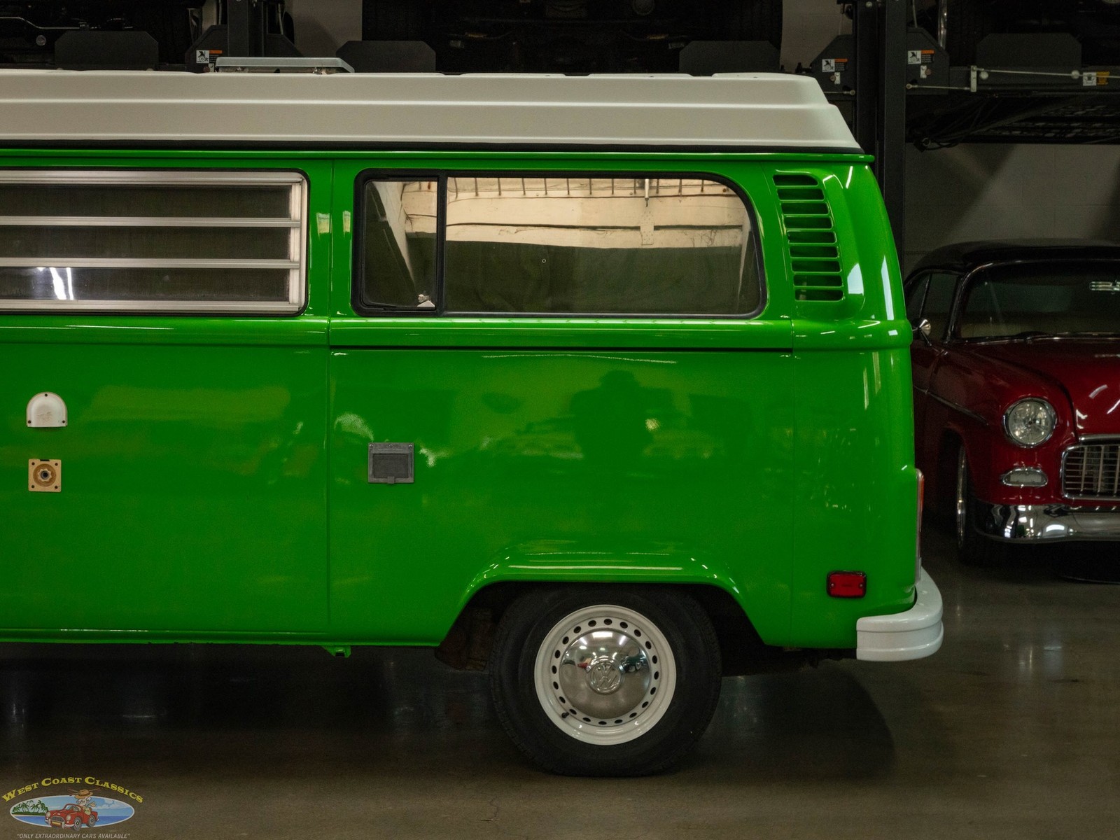 Volkswagen-Pop-Top-Camper-Van-1977-6