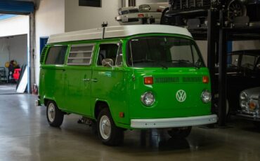 Volkswagen-Pop-Top-Camper-Van-1977-9