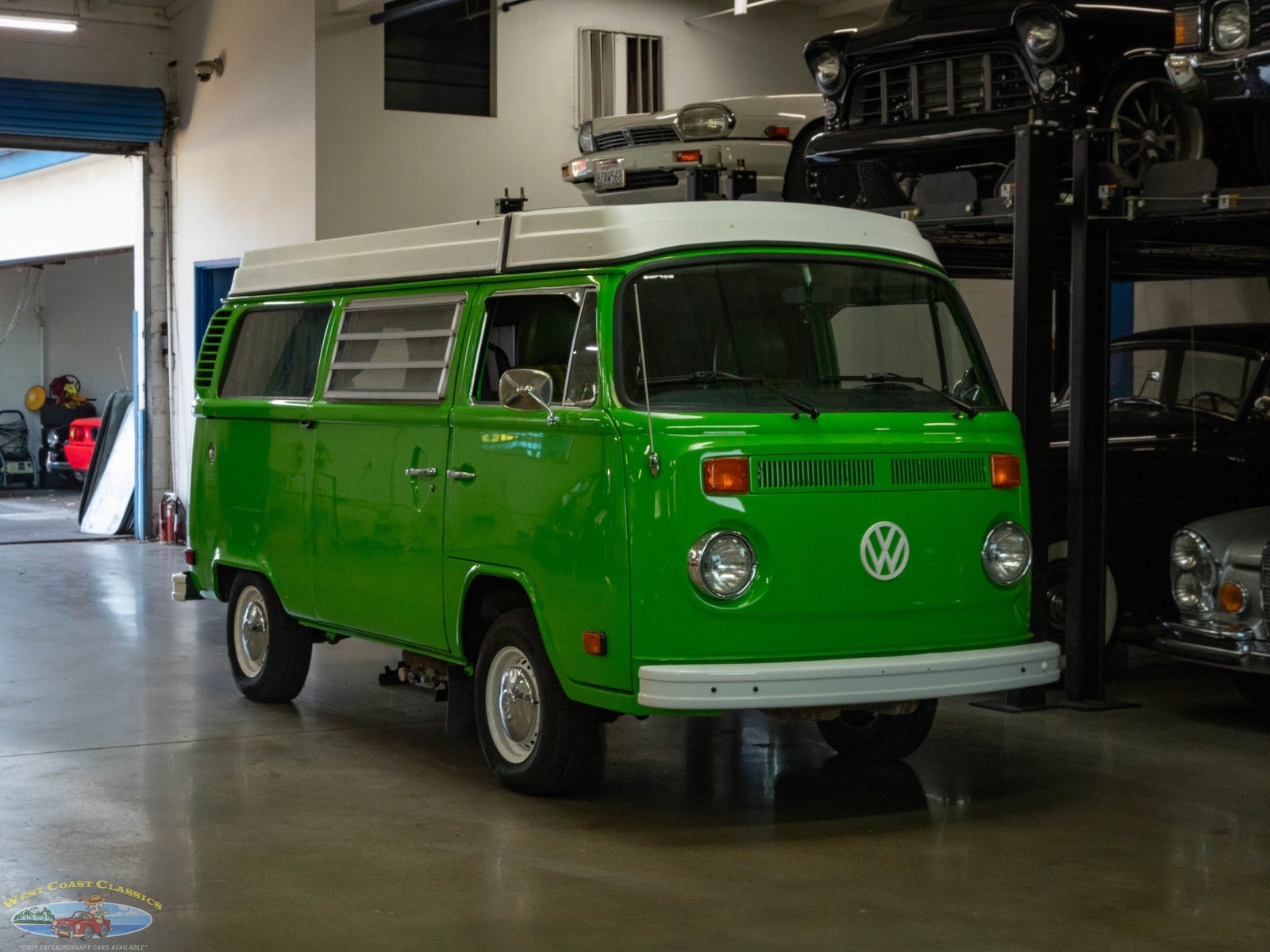 Volkswagen-Pop-Top-Camper-Van-1977-9