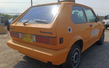 Volkswagen-Rabbit-1983