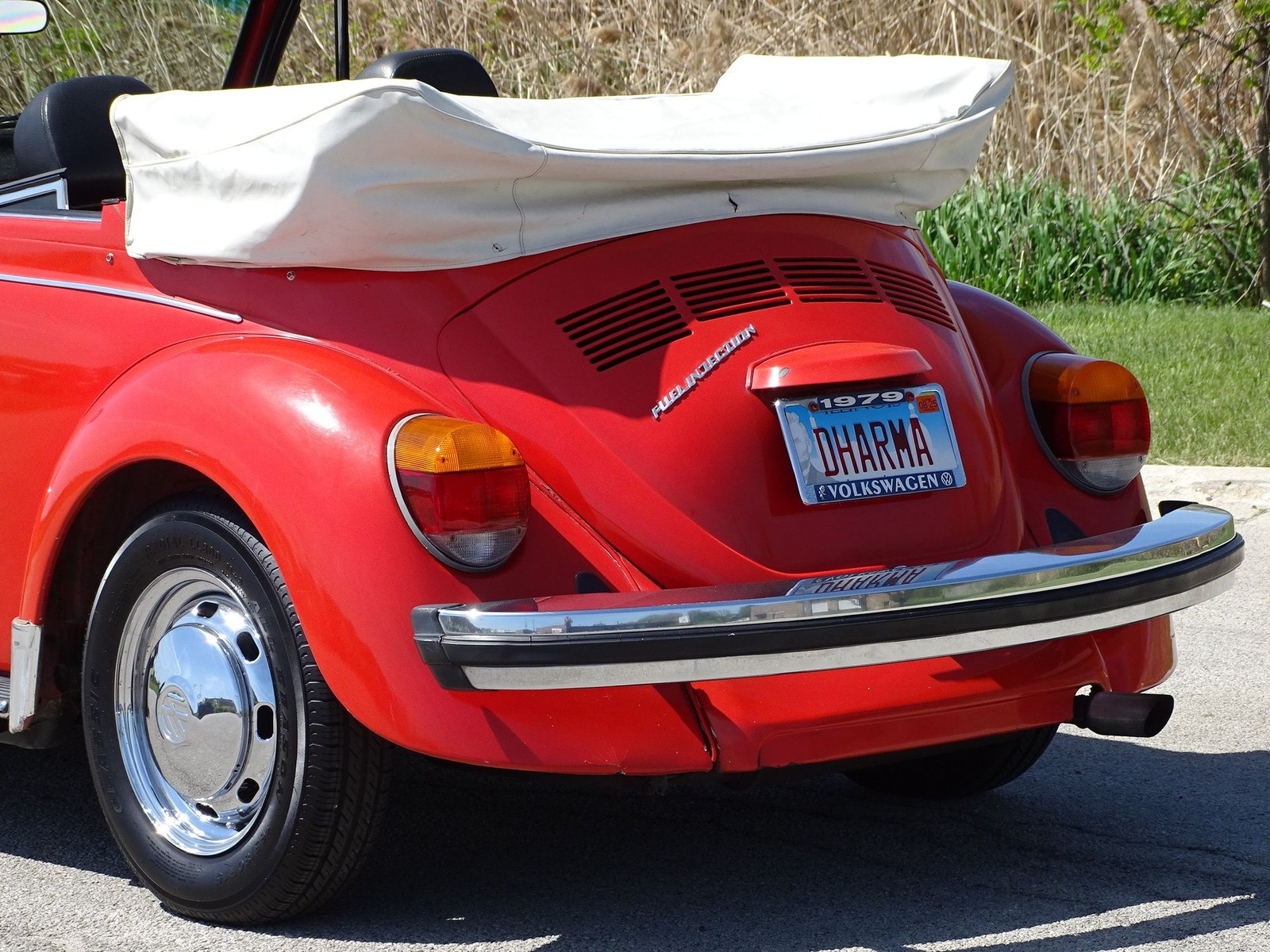 Volkswagen-Super-Beetle-1979-Convertible-17