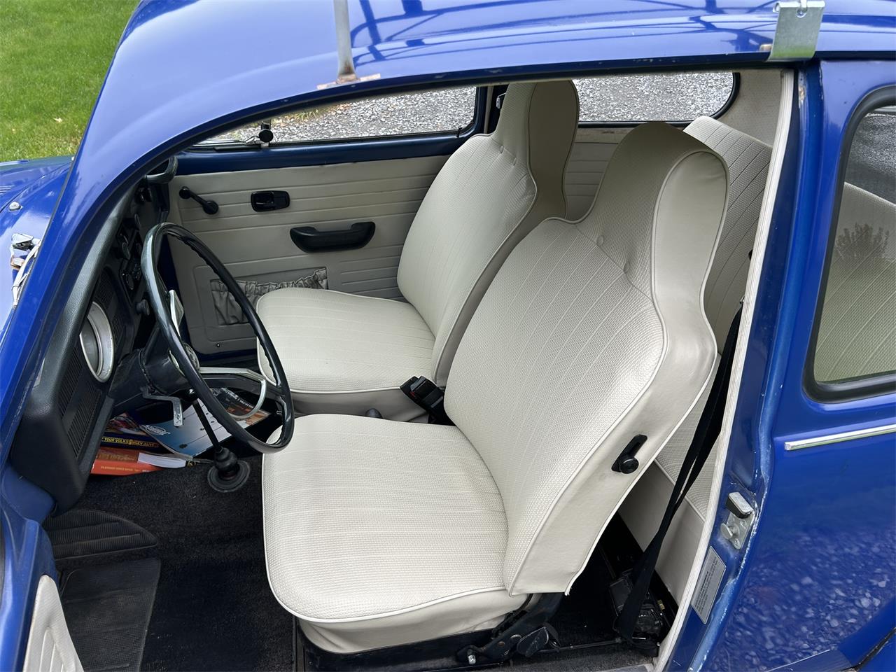 Volkswagen-Super-beetle-1971-Blue-Off-White-20