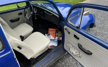 Volkswagen-Super-beetle-1971-Blue-Off-White-28