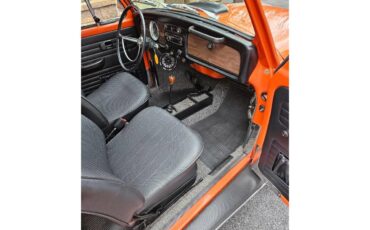 Volkswagen-Super-beetle-1971-Clementine-Orange-Black-10