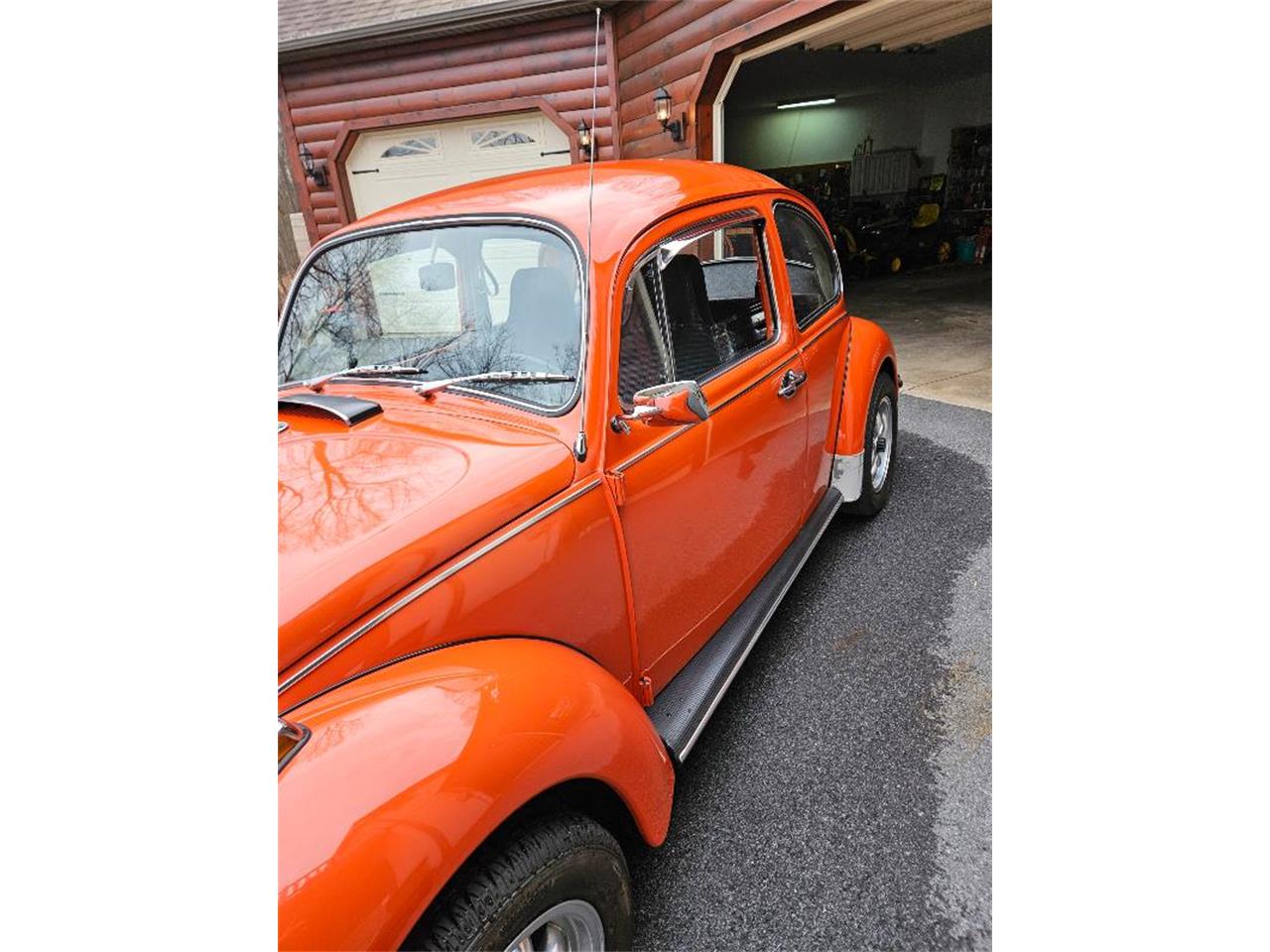 Volkswagen-Super-beetle-1971-Clementine-Orange-Black-3