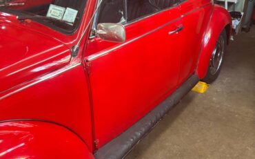 Volkswagen-Super-beetle-1971-red-1