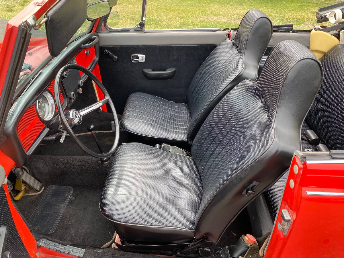 Volkswagen-Super-beetle-1971-red-12
