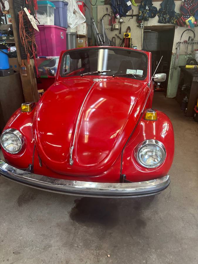 Volkswagen-Super-beetle-1971-red