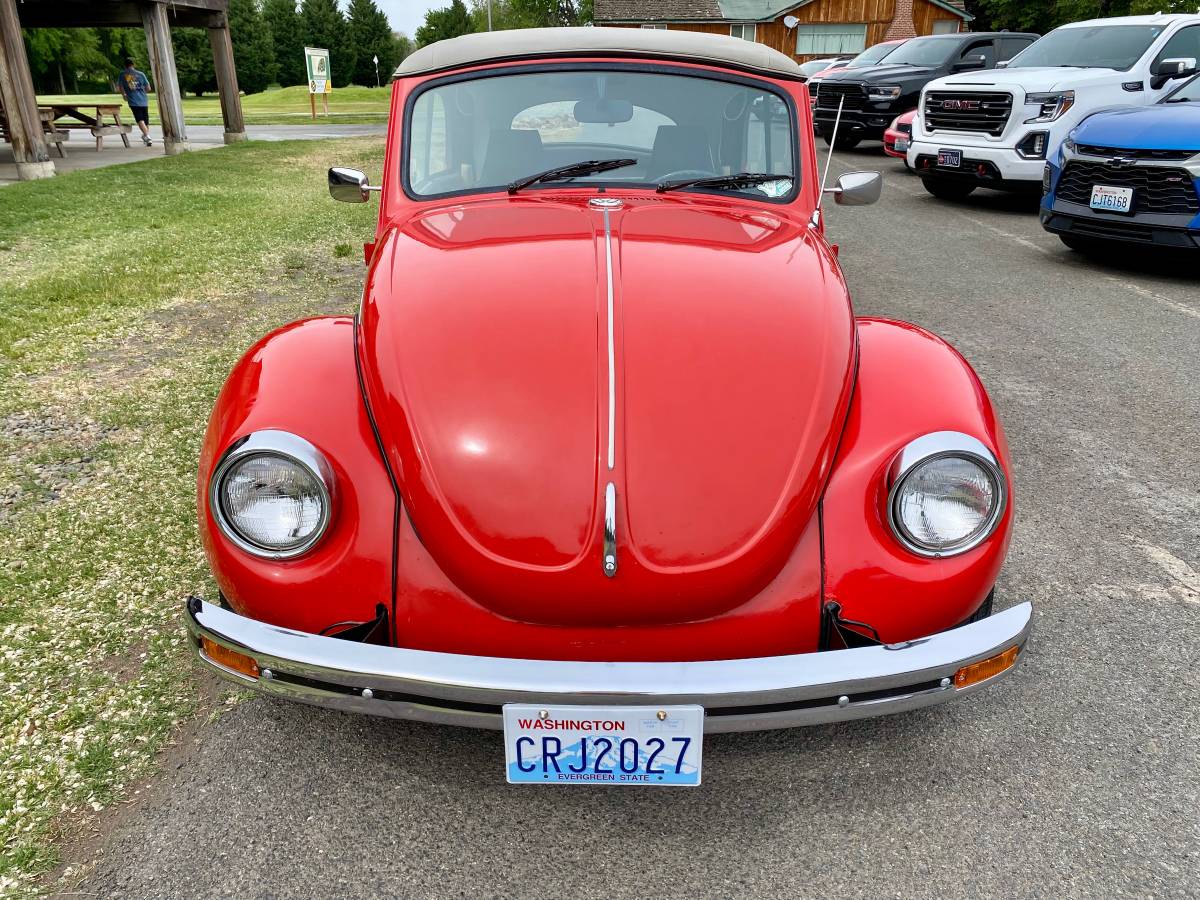 Volkswagen-Super-beetle-1971-red-5