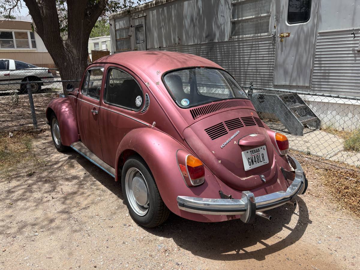 Volkswagen-Super-beetle-1972-red-1