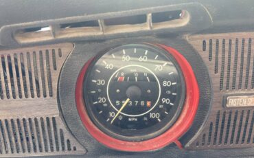 Volkswagen-Super-beetle-1972-red-11