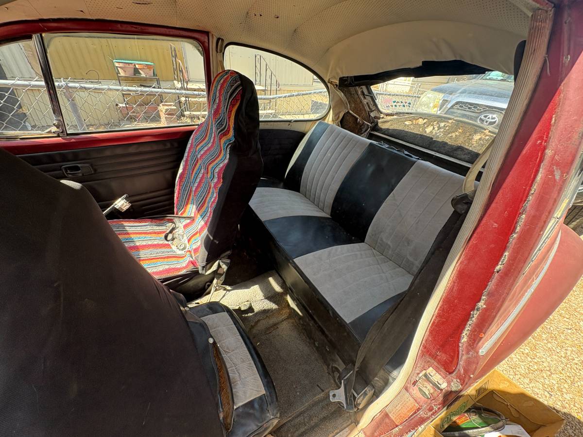 Volkswagen-Super-beetle-1972-red-16