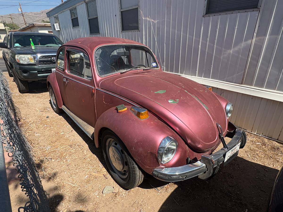 Volkswagen-Super-beetle-1972-red-2