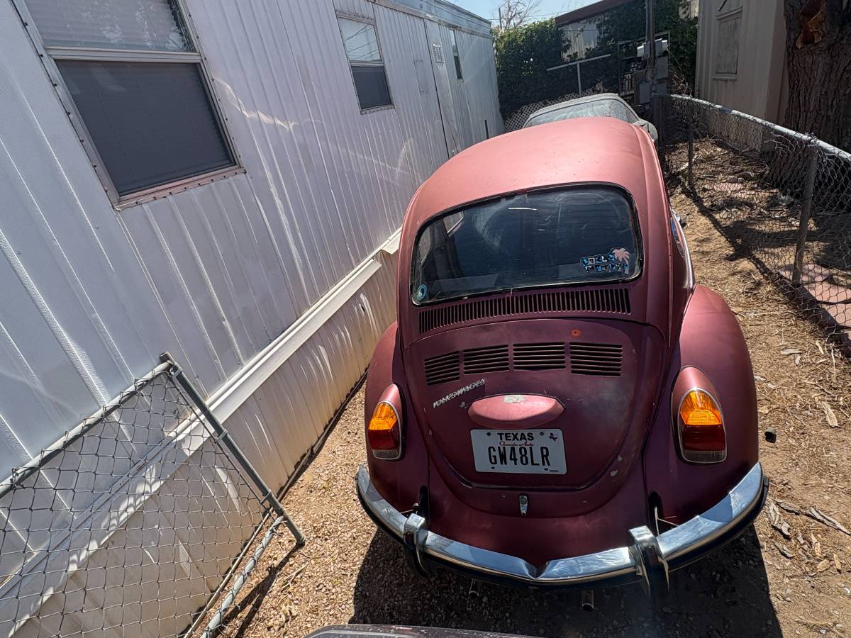 Volkswagen-Super-beetle-1972-red-4