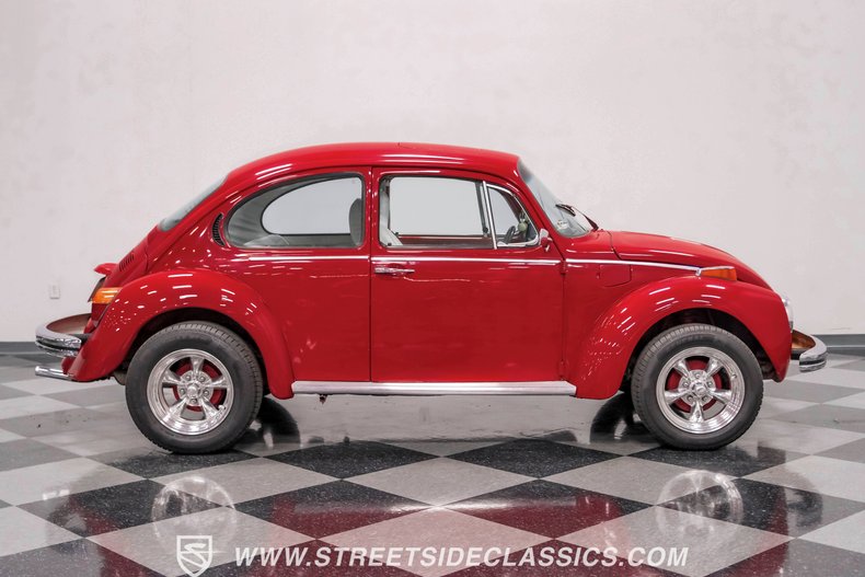 Volkswagen-Super-beetle-1975-Red-White-12