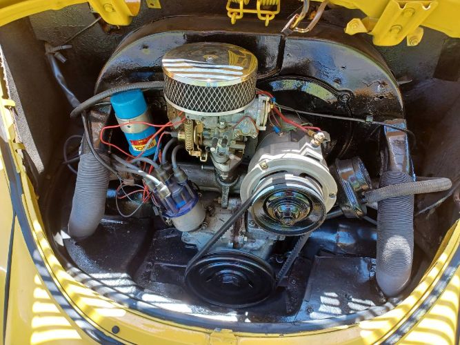 Volkswagen-Super-beetle-1975-Yellow-4