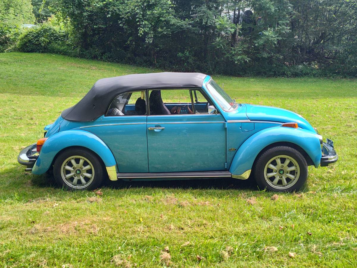 Volkswagen-Super-beetle-1975-blue-2