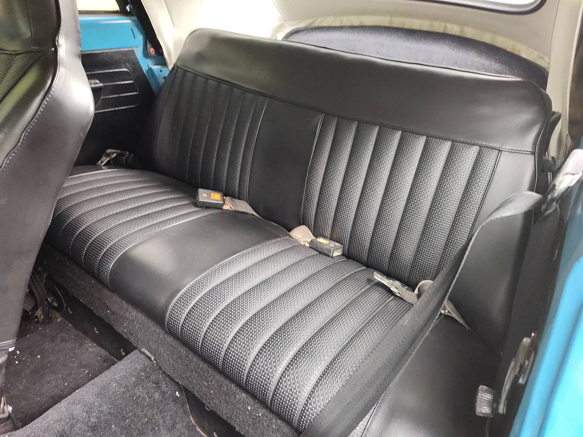 Volkswagen-Super-beetle-1975-blue-8