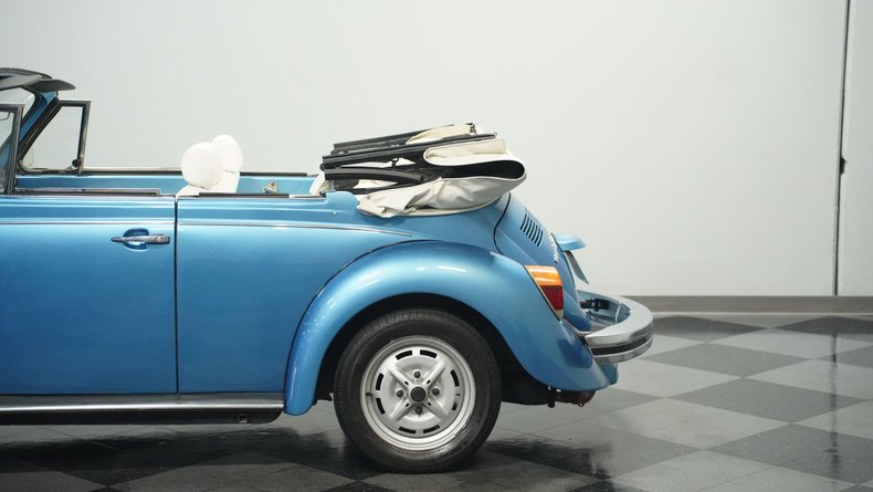 Volkswagen-Super-beetle-1978-Blue-White-29