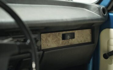 Volkswagen-Super-beetle-1978-Blue-White-43