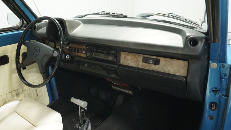 Volkswagen-Super-beetle-1978-Blue-White-46