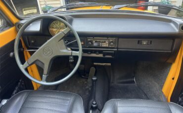 Volkswagen-Super-beetle-1978-Canary-yellow-Black-3