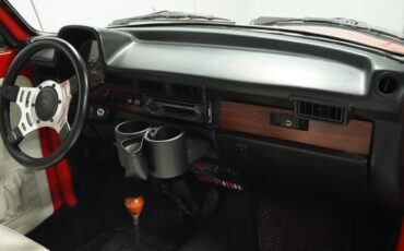 Volkswagen-Super-beetle-1979-Red-White-15