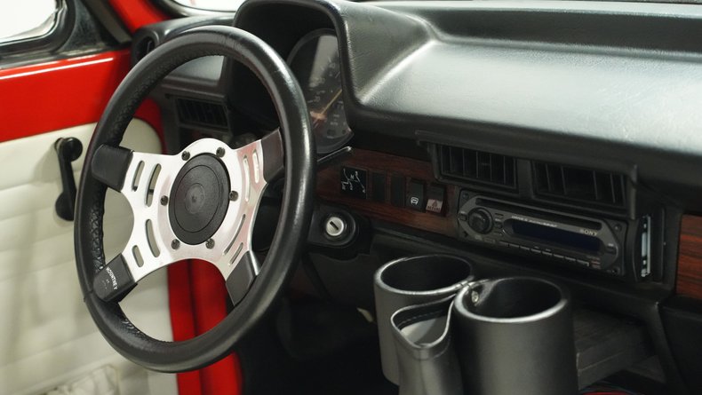 Volkswagen-Super-beetle-1979-Red-White-16