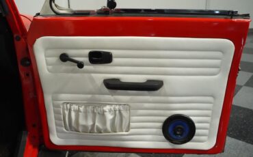 Volkswagen-Super-beetle-1979-Red-White-17