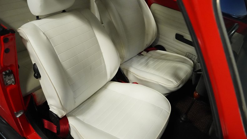 Volkswagen-Super-beetle-1979-Red-White-47