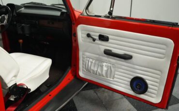 Volkswagen-Super-beetle-1979-Red-White-49