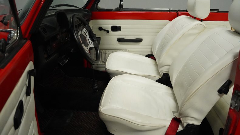 Volkswagen-Super-beetle-1979-Red-White-6