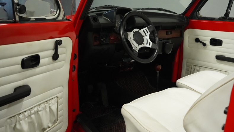 Volkswagen-Super-beetle-1979-Red-White-7