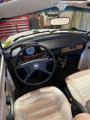 Volkswagen-Super-beetle-1979-Triple-White-8
