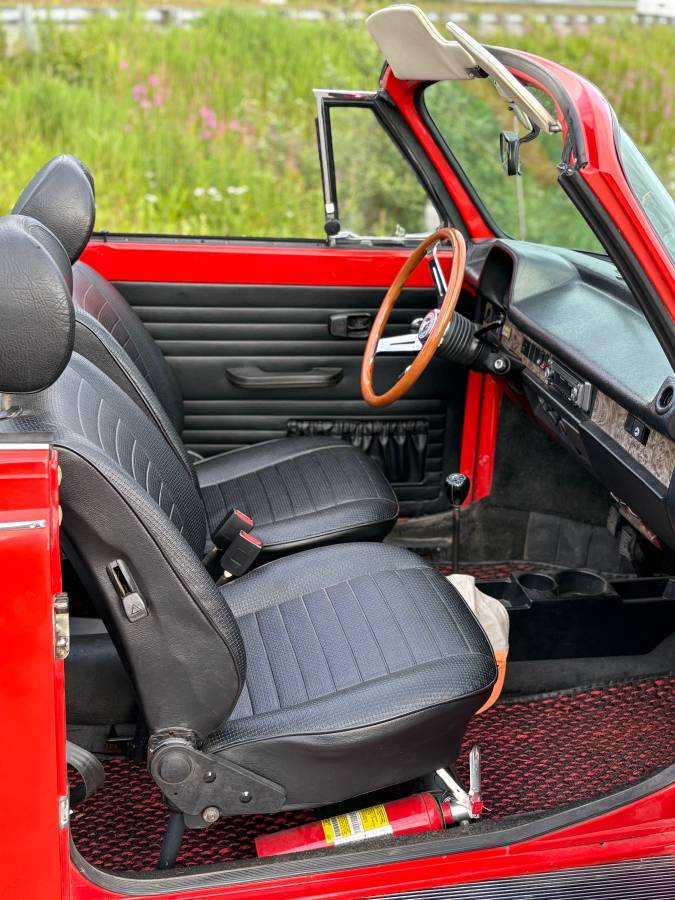 Volkswagen-Super-beetle-1979-red-7