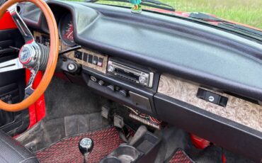 Volkswagen-Super-beetle-1979-red-8