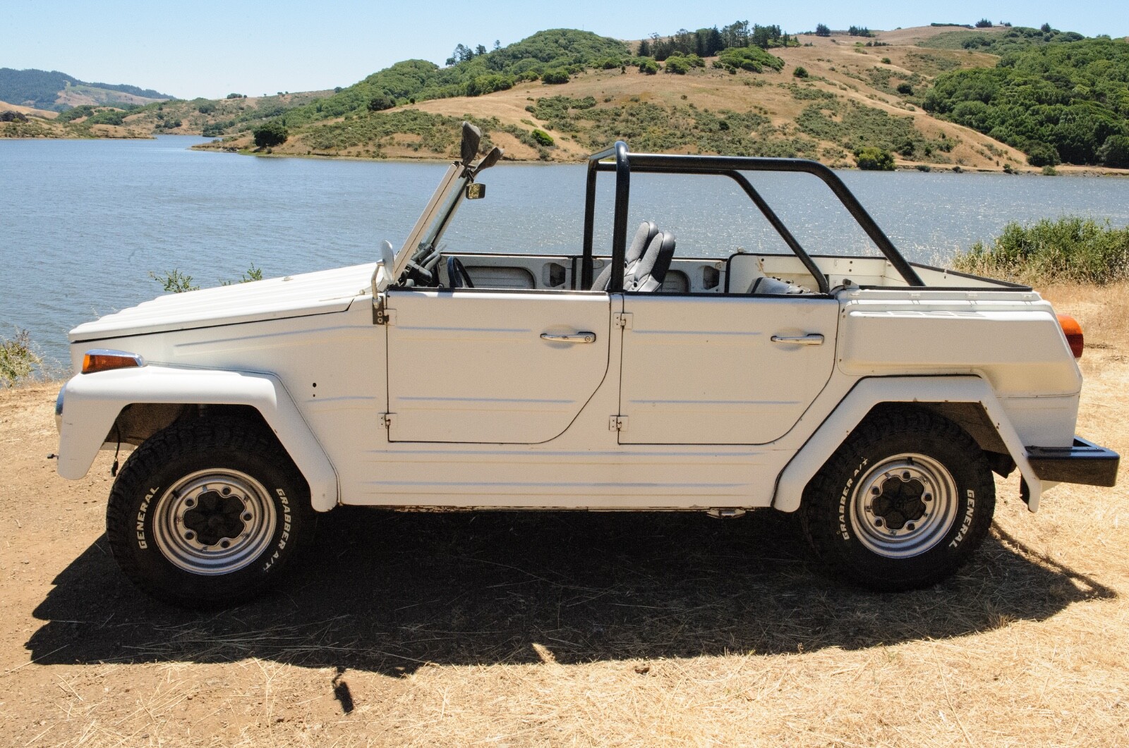 Volkswagen-Thing-1974-Convertible-2