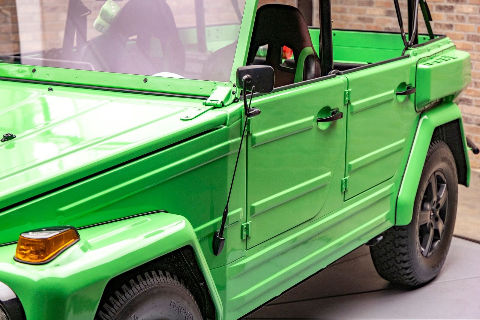 Volkswagen-Thing-1974-Other-10