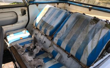 Volkswagen-Thing-1974-White-Blue-White-Blue-3